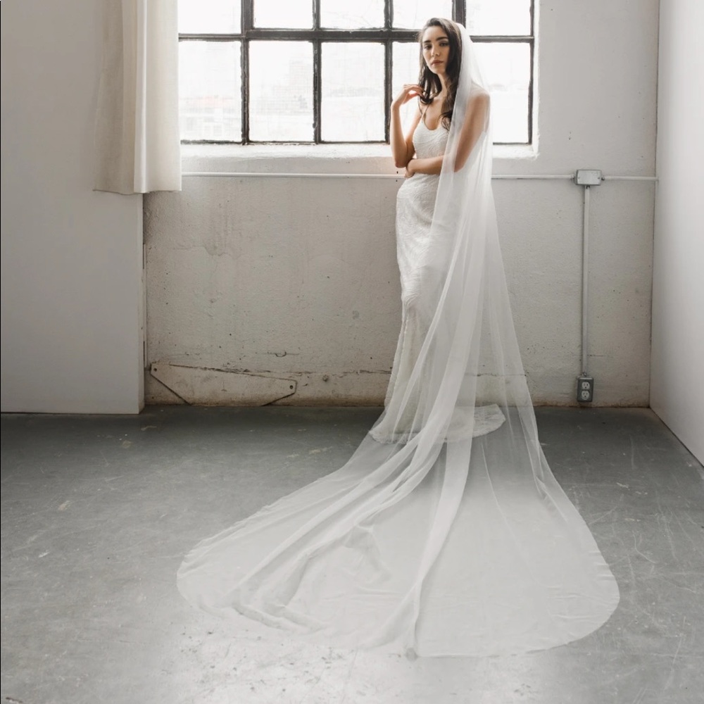 Daphne Newman Veil
